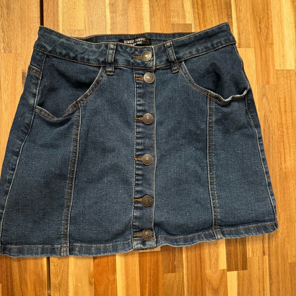 Almost Famous‎ Womens High Rise Denim Mini Skirt Dark Wash Button Front Size 7